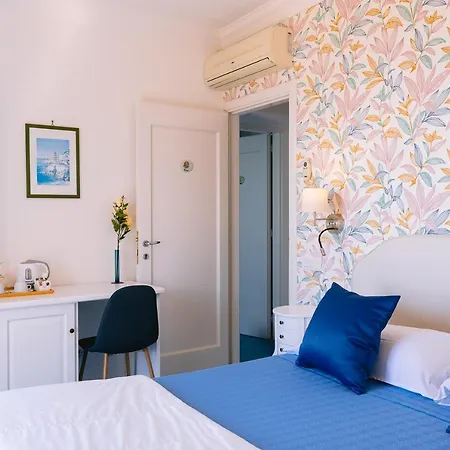 Frühstückspension Al Borgo Torello 3*